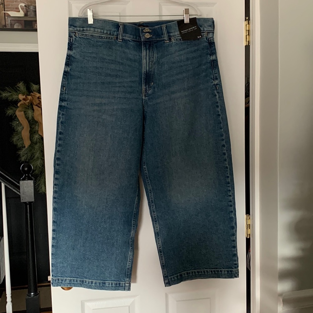 🌟BANANA REPUBLIC HIGH RISE WIDE LEG CROP DENIM🌟